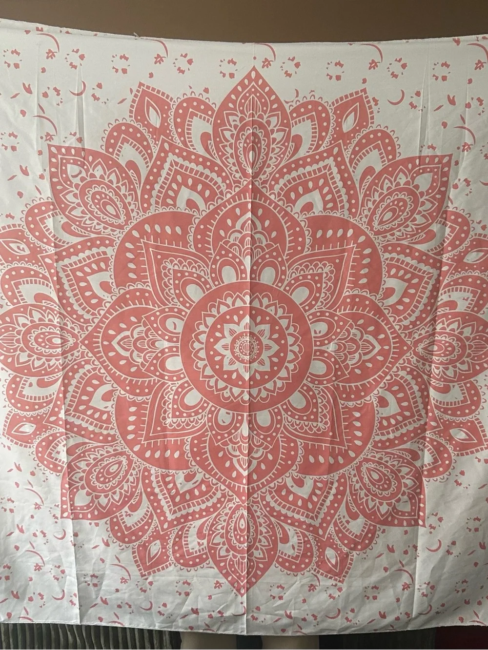 SHEIN White and Coral Mandala Tapestry